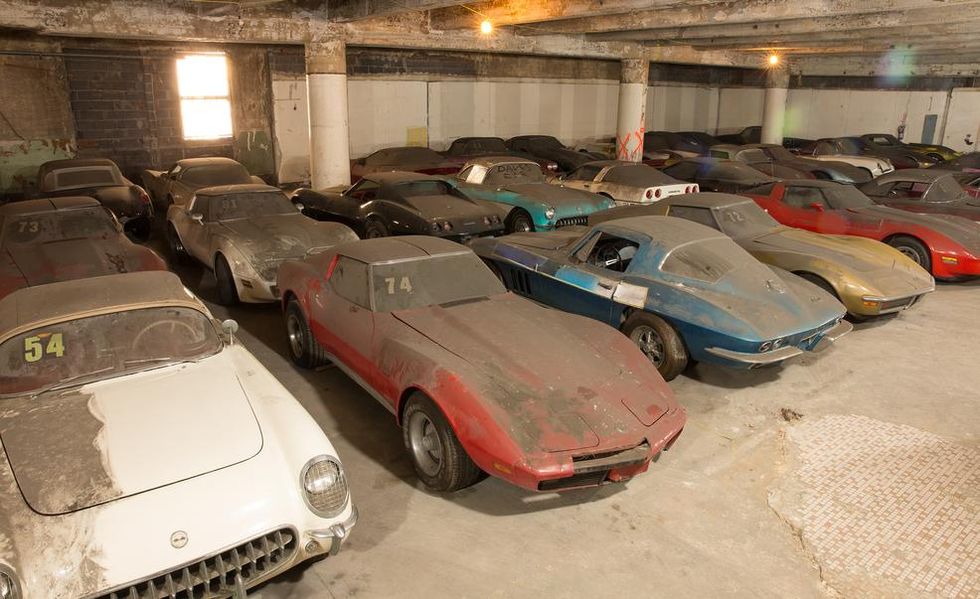 Corvette retrouvé après 25 ans Corvettes garage Brooklyn Peter Max